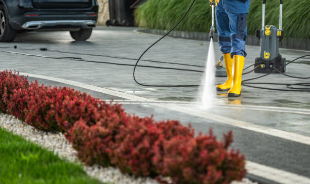 Best Commercial Pressure Washing  in Winsted, CT